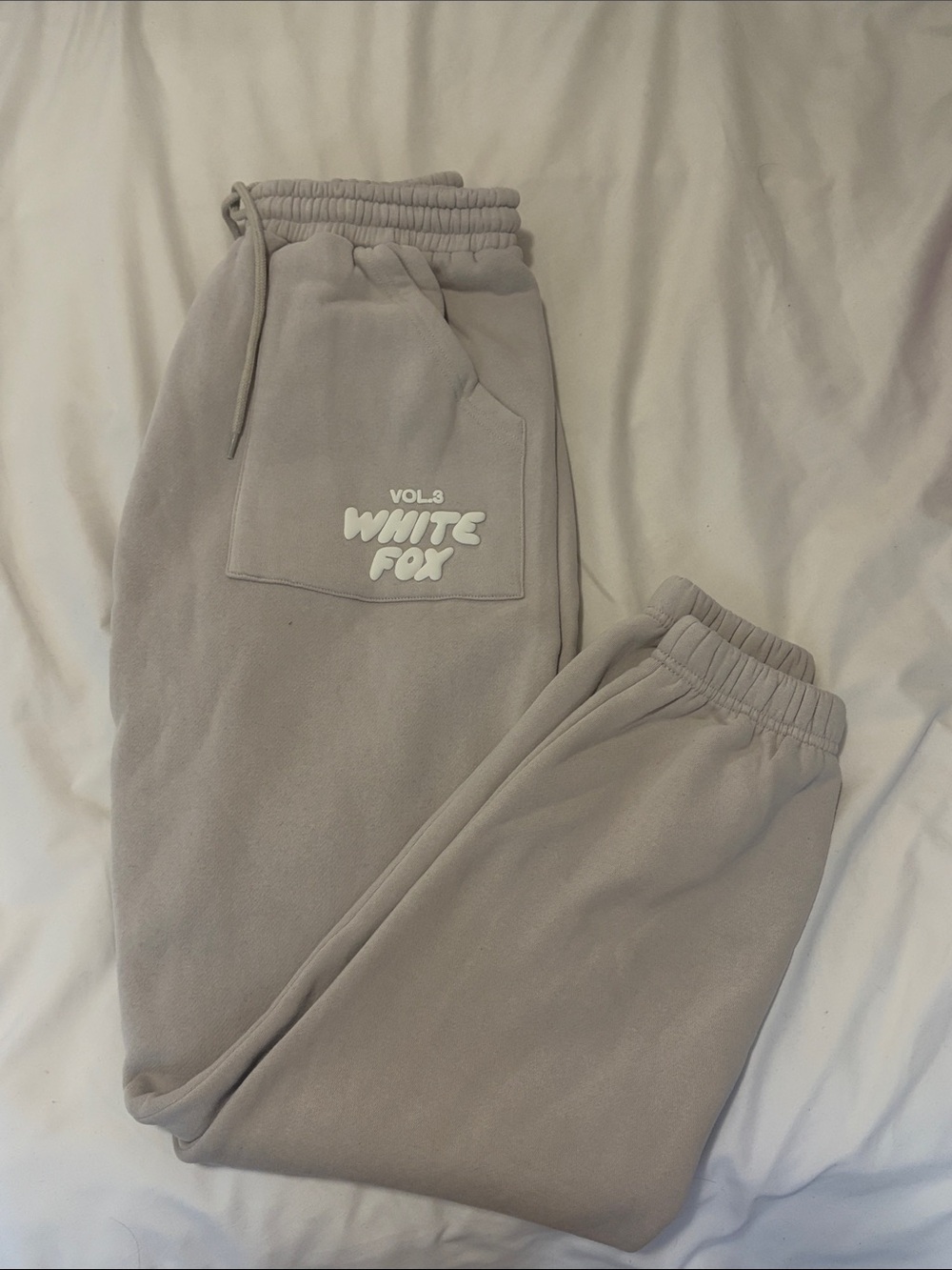 White Fox Boutique Women's Joggers in Light Gray